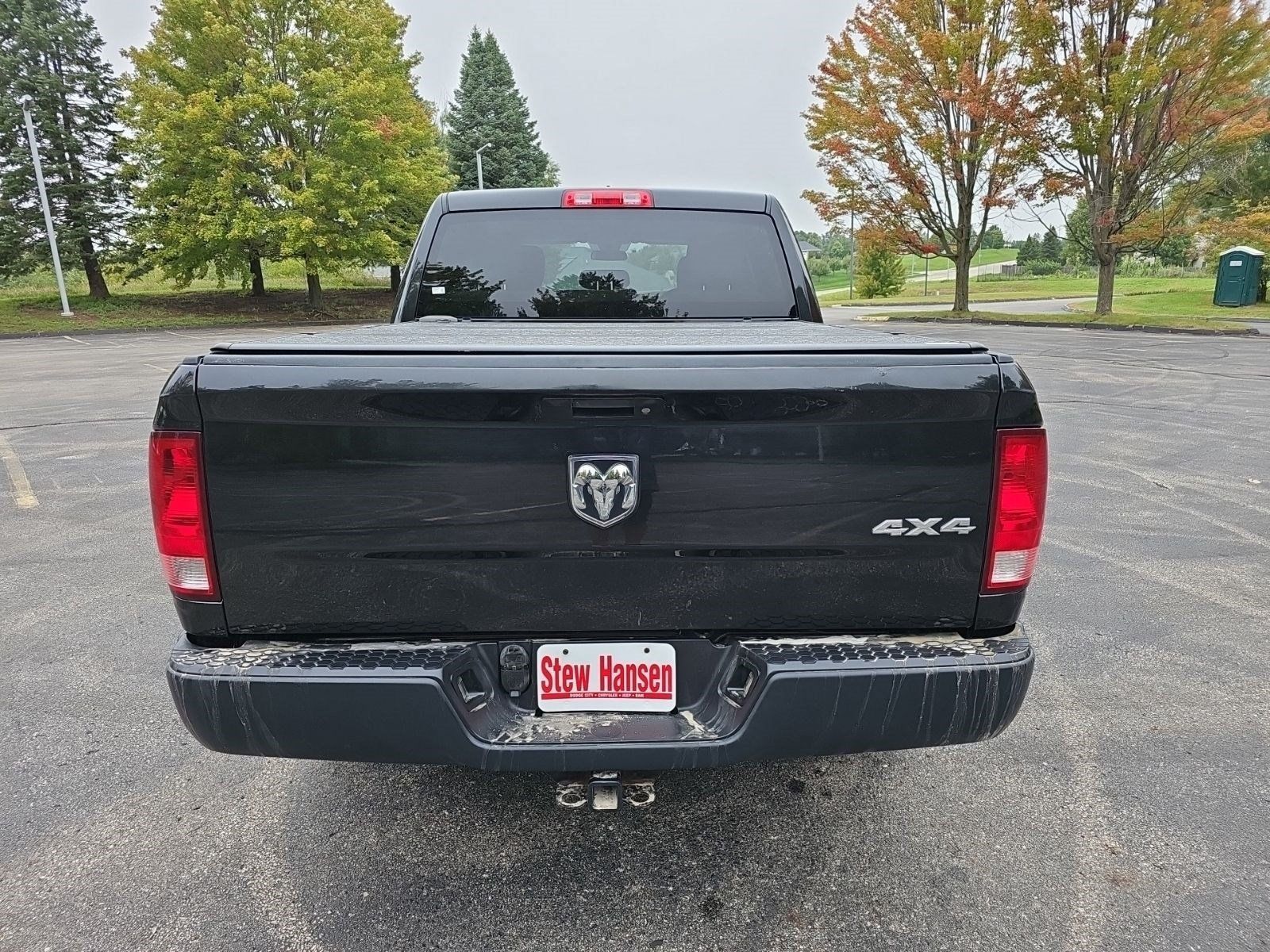 Used 2016 RAM 1500 4x4 Crew Cab image 5