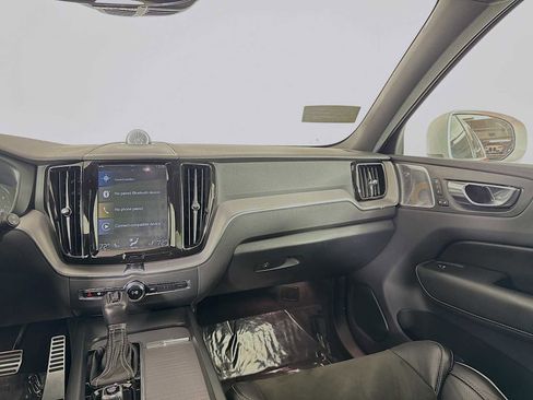Used 2019 Volvo XC60 T5 R-Design w/ Protection Package Premier image 34