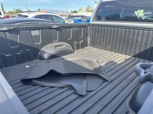 Used 2022 Toyota Tundra Limited image 4