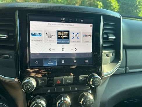 Used 2025 RAM 1500 Big Horn image 16