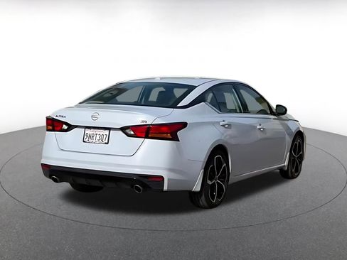 Used 2025 Nissan Altima 2.5 SR image 14