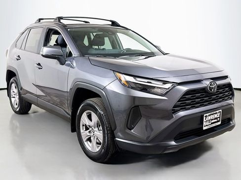 Used 2025 Toyota RAV4 XLE w/ Convenience Package FWD image 3