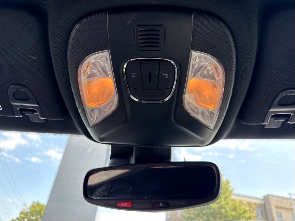 Used 2025 Jeep Compass Trailhawk AWD/4WD image 23