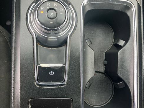 Used 2017 Ford Fusion SE w/ Fusion SE Technology Package image 15