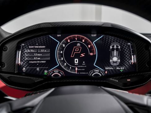 Used 2025 Lamborghini Revuelto image 16