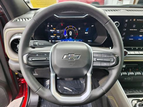 Used 2024 Chevrolet Colorado ZR2 w/ Technology Package AWD/4WD image 27
