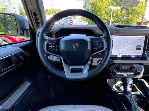 Used 2022 Ford Bronco Wildtrak AWD/4WD image 4
