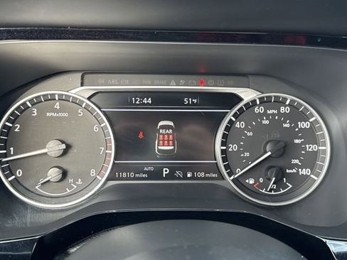 Used 2024 Nissan Pathfinder SL w/ Black Appearance Package image 31