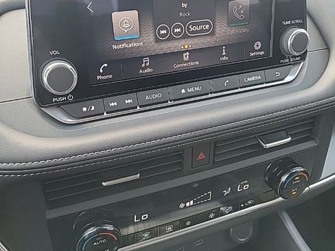 New 2026 Nissan Rogue SV image 25