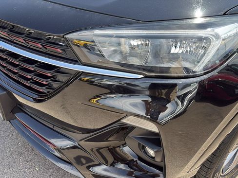 Used 2022 Buick Encore GX Preferred w/ Sport Touring Package FWD image 6