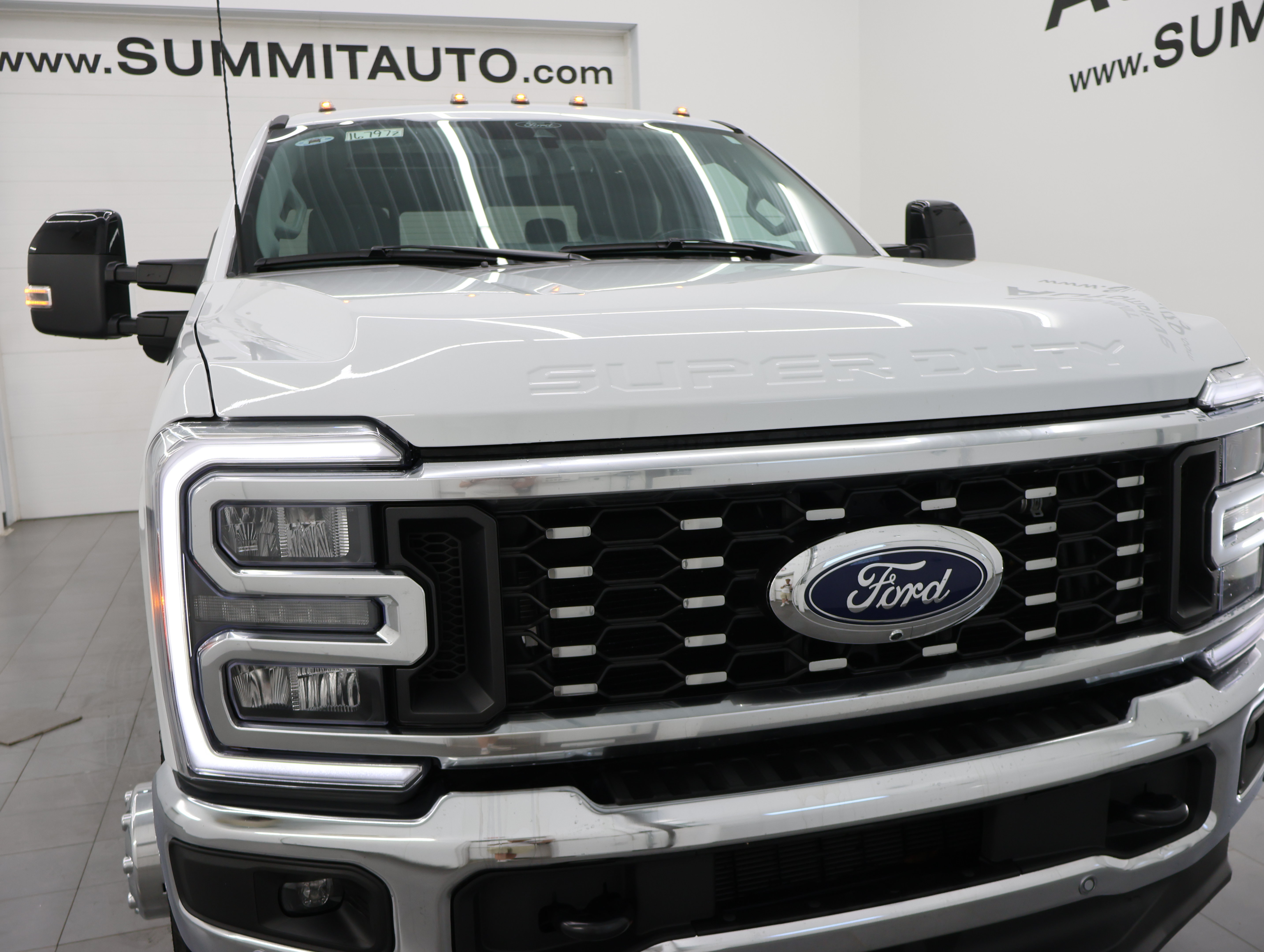 Used 2024 Ford F350 Lariat w/ Lariat Ultimate Package AWD/4WD image 25