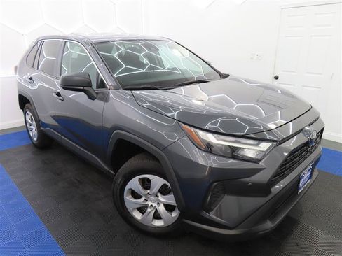 Used 2025 Toyota RAV4 LE AWD/4WD image 6