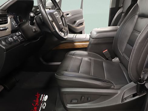 Used 2020 GMC Yukon XL Denali w/ Open Road Package AWD/4WD image 24