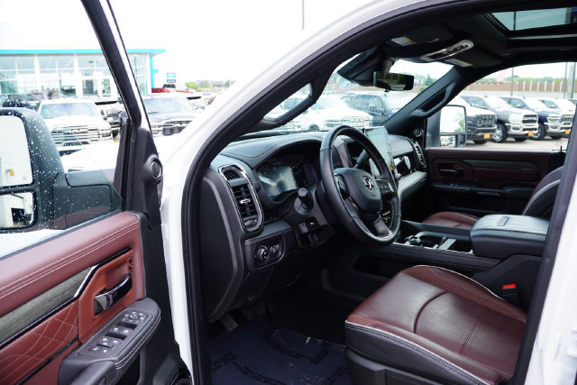 Certified 2025 RAM 3500 Limited AWD/4WD image 17