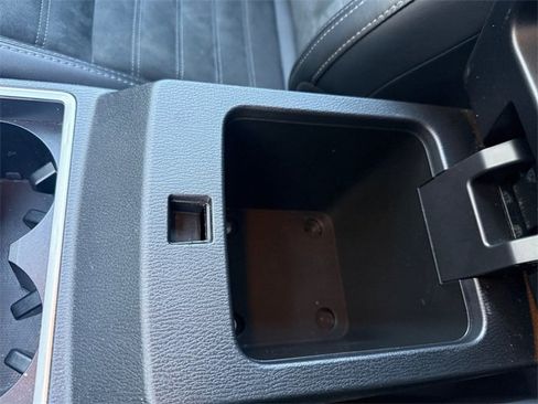 Used 2024 Mitsubishi Outlander SE image 22