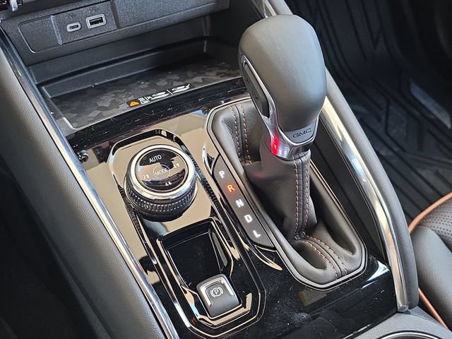 New 2026 GMC Canyon AT4 w/ Technology Plus Package AWD/4WD image 16