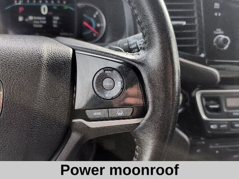 Used 2021 Honda Pilot Touring image 8