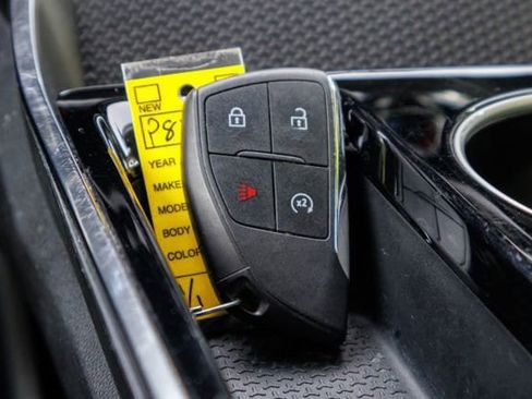 Used 2025 Chevrolet Equinox LT AWD/4WD image 29