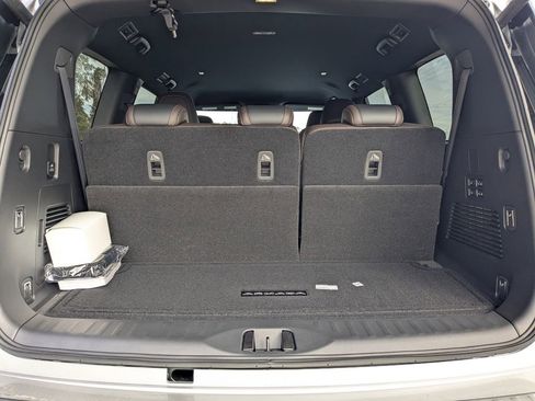 New 2026 Nissan Armada SL w/ Captain's Chari Seat Package image 11