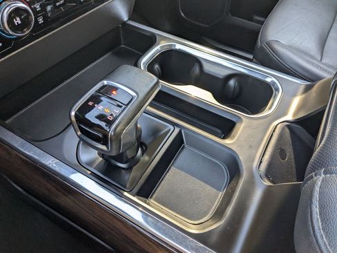 Used 2023 GMC Sierra 1500 SLT image 21