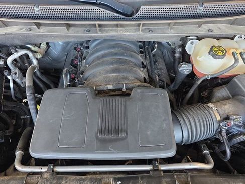 Used 2022 Chevrolet Tahoe LT w/ Luxury Package image 34