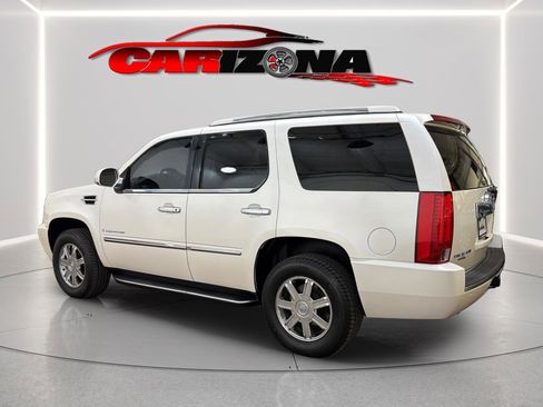 Used 2007 Cadillac Escalade AWD w/ Climate Package image 11
