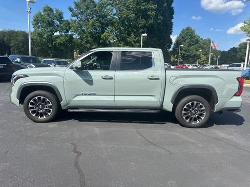Used 2025 Toyota Tundra Limited AWD/4WD image 8