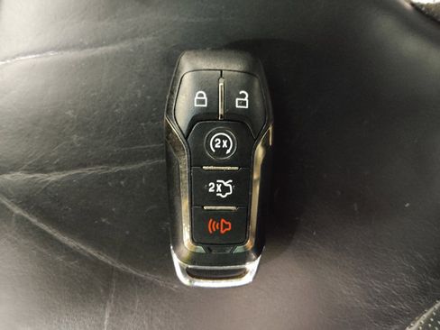 Used 2016 Lincoln MKX Select AWD/4WD image 32