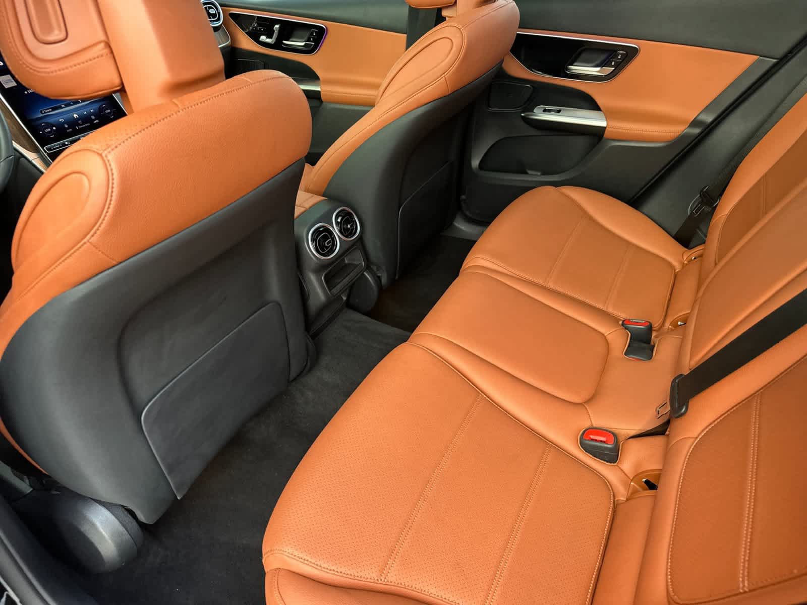 Certified 2026 Mercedes-Benz GLC 300 image 12