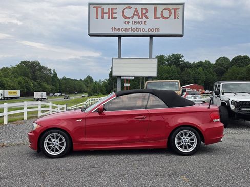 Used 2011 BMW 128i Convertible RWD image 2