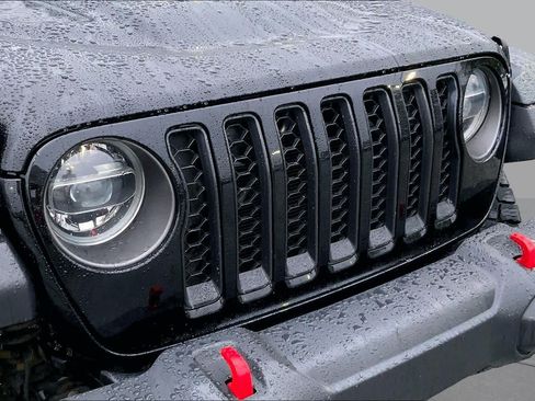 Used 2023 Jeep Gladiator Rubicon w/ Cold Weather Group AWD/4WD image 29