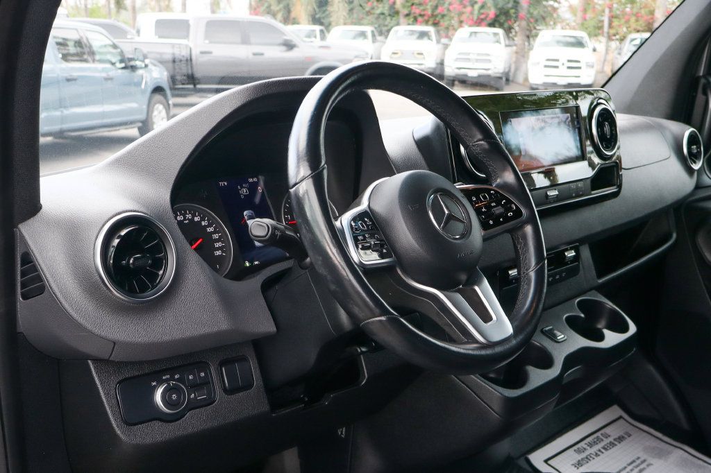 Used 2021 Mercedes-Benz Sprinter 2500 image 21