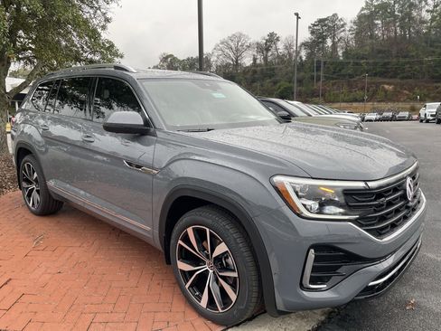 New 2026 Volkswagen Atlas SEL Premium R-Line image 3