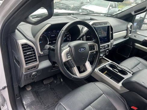 Used 2022 Ford F250 Lariat image 21