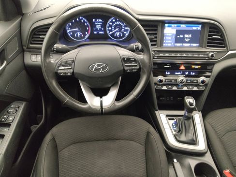 Used 2020 Hyundai Elantra Value Edition w/ Cargo Package (C1) FWD image 22