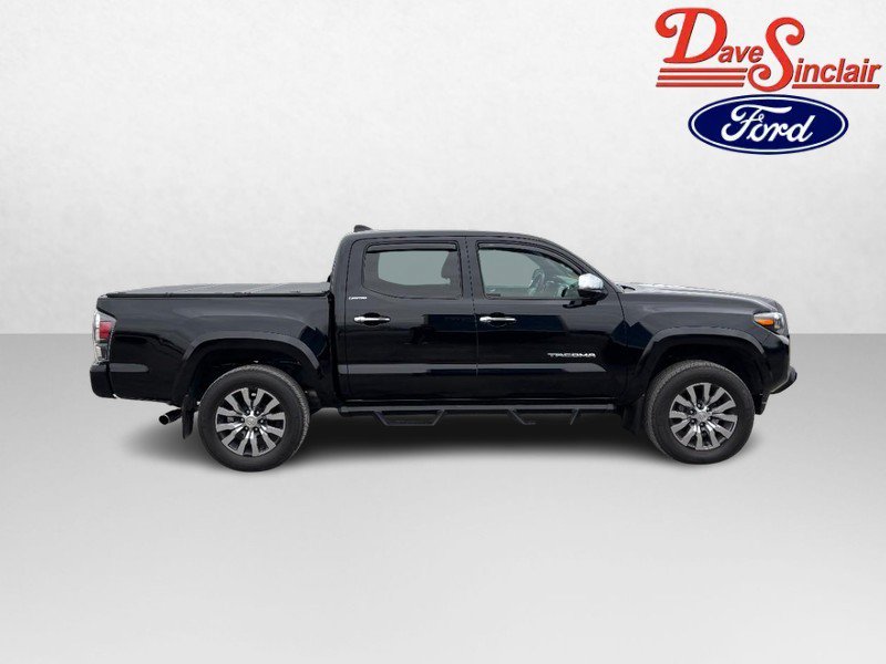 Used 2022 Toyota Tacoma Limited AWD/4WD image 5