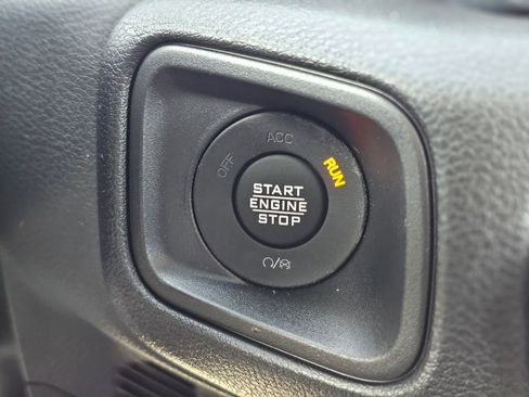 New 2026 Jeep Gladiator Sport image 15