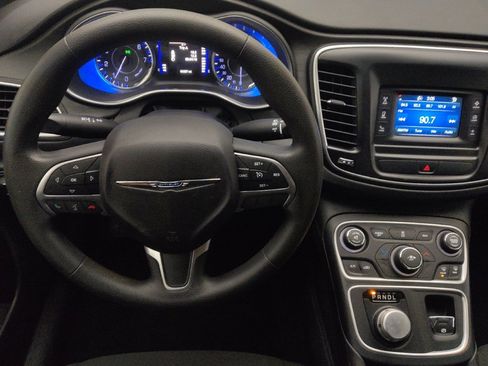 Used 2016 Chrysler 200 Limited image 22