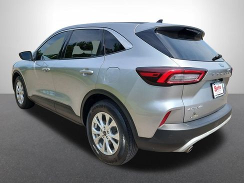 Used 2023 Ford Escape Active FWD image 3