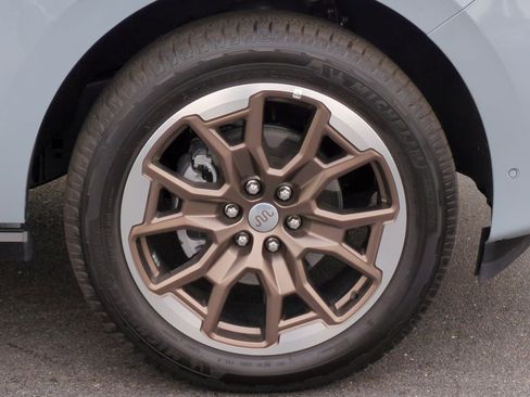 Used 2025 Ford Expedition King Ranch image 13