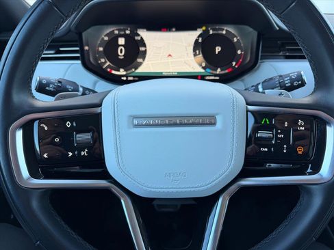 Used 2023 Land Rover Range Rover Sport SE image 28