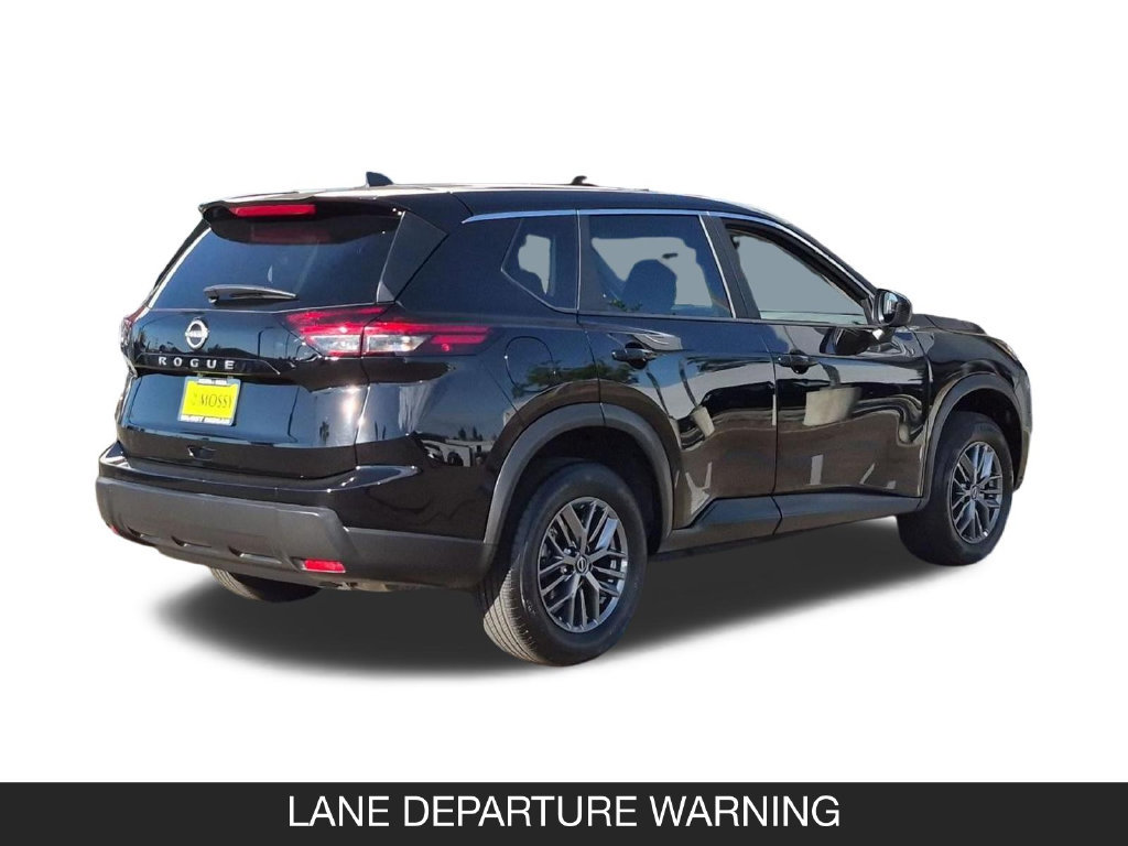 Certified 2026 Nissan Rogue SV FWD image 9