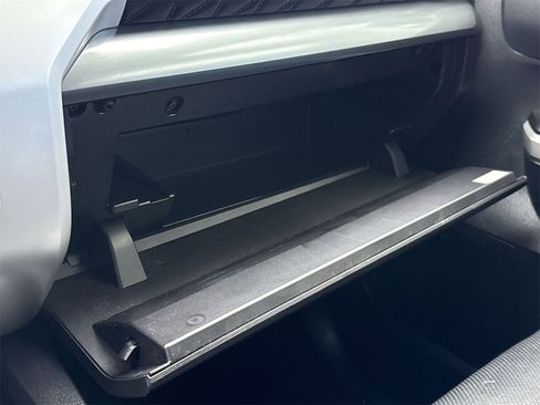 Used 2015 Toyota Tundra Platinum image 36