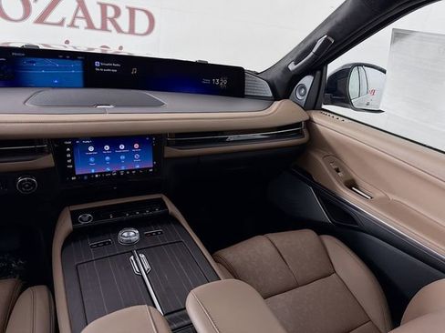New 2025 Lincoln Navigator L Black Label AWD/4WD image 25
