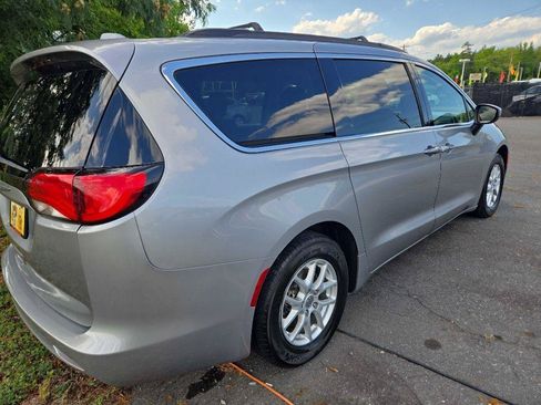 Used 2020 Chrysler Voyager Lxi FWD image 4