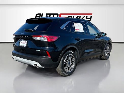 Used 2020 Ford Escape SEL image 7