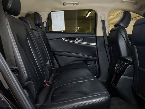 Used 2022 Lincoln Nautilus Standard image 45