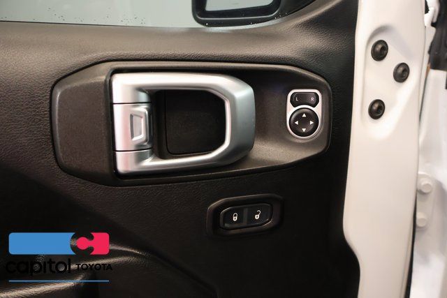 Used 2018 Jeep Wrangler Unlimited Sport S AWD/4WD image 11