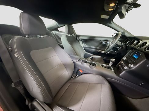 Used 2016 Ford Mustang Coupe w/ Equipment Group 051A image 27