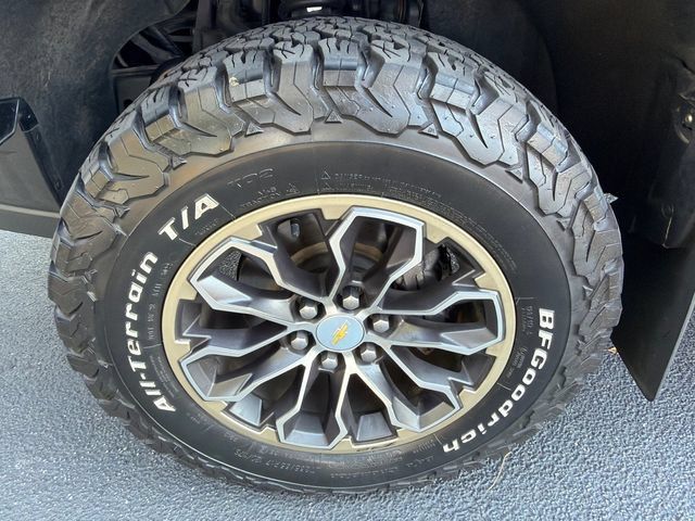 Used 2018 Chevrolet Colorado ZR2 AWD/4WD image 11